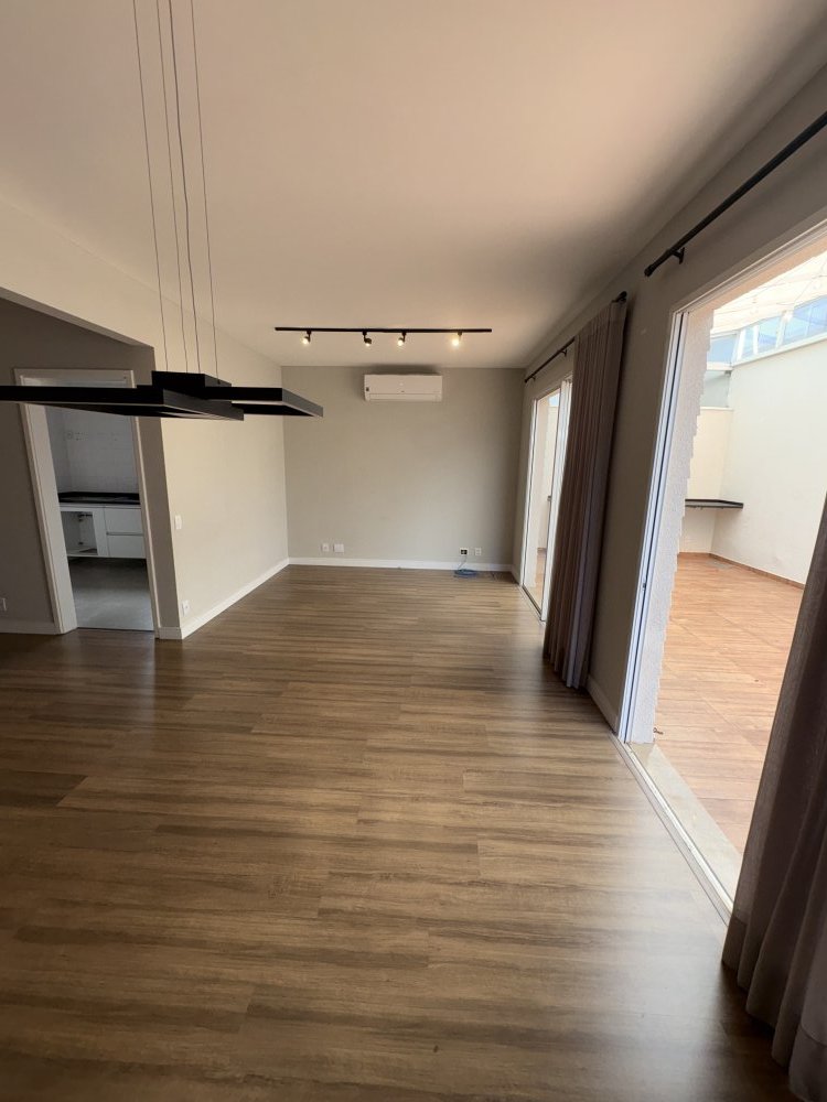 Casa em Condomínio - Aluguel - Jardim Morumbi - São Paulo - SP
